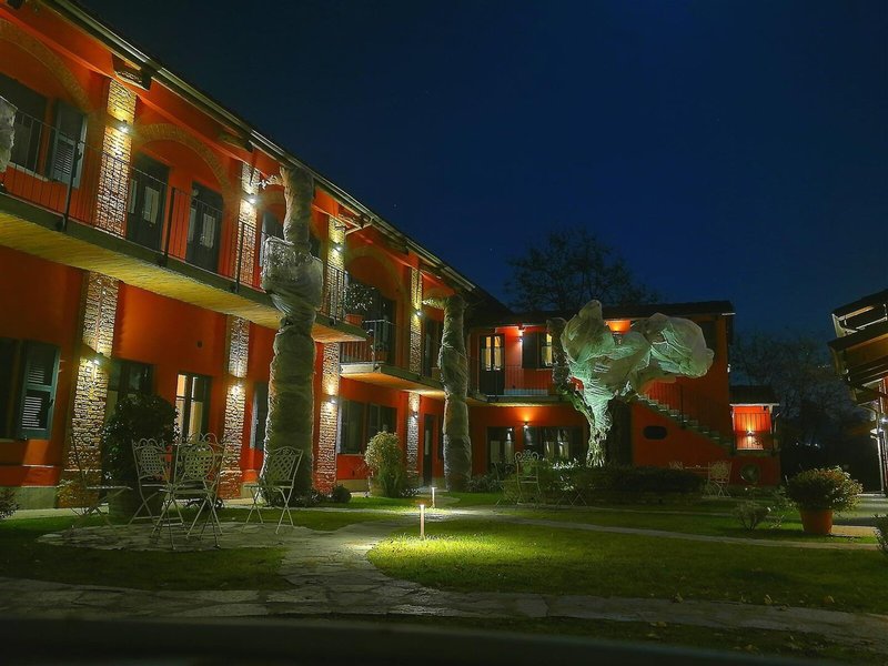 Le Serre Suites & Apartments