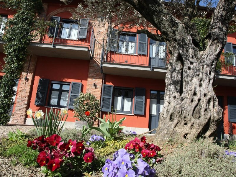 Le Serre Suites & Apartments