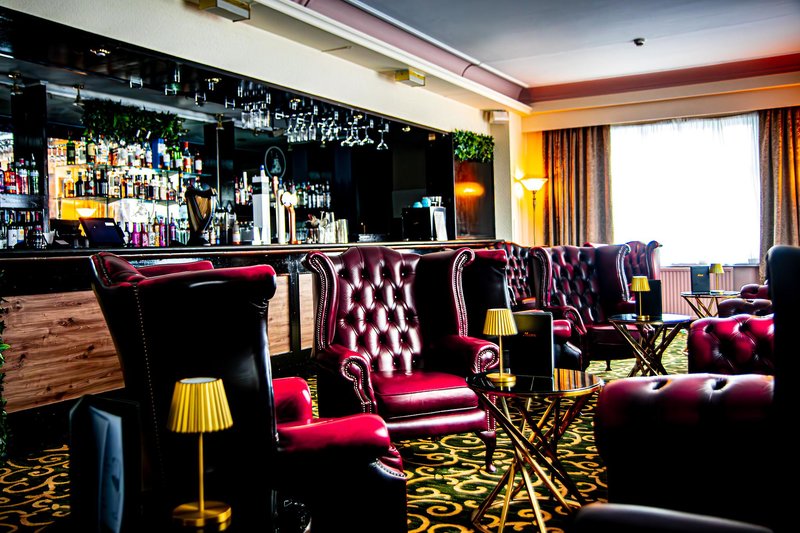 Adelphi Hotel