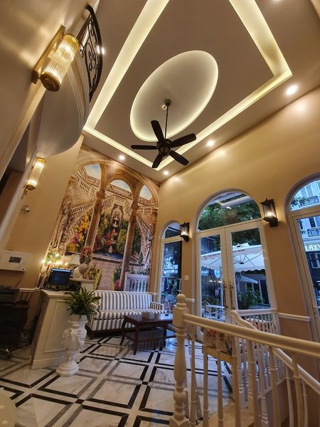 Saigon By Night Luxury Hotel