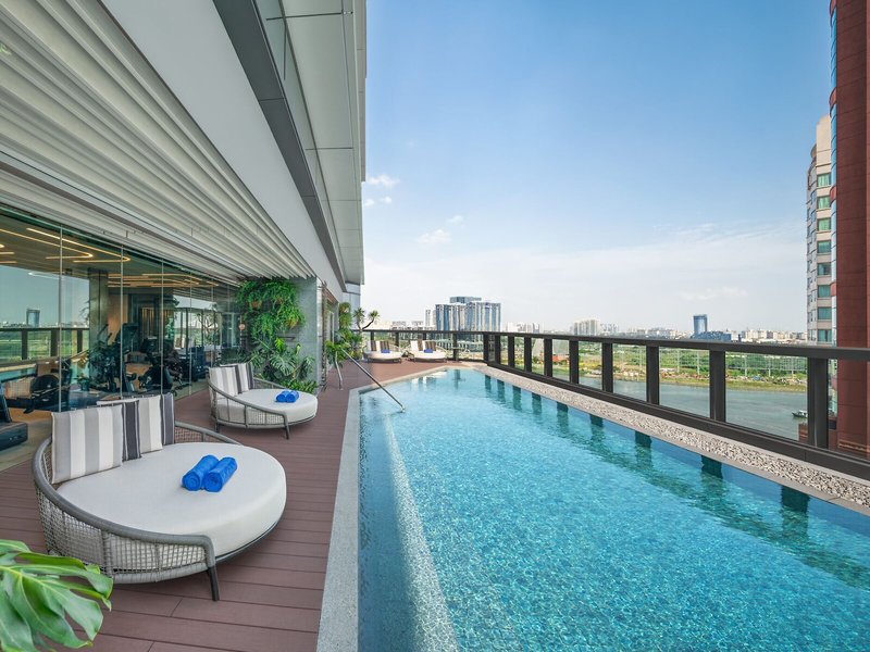 Hilton Saigon