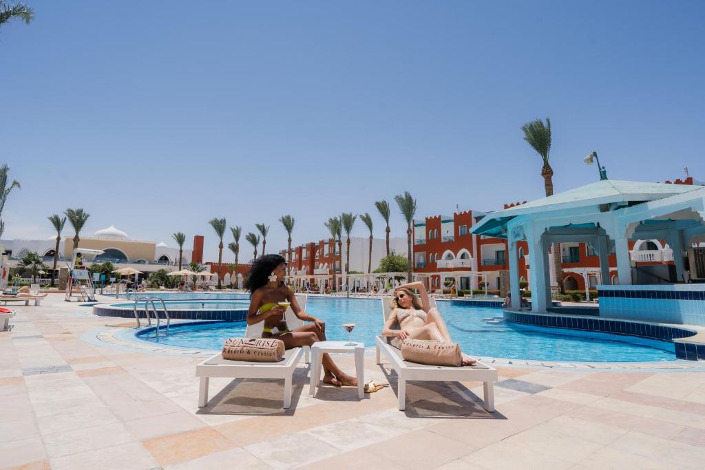 dal travel Sunrise Garden Beach Resort