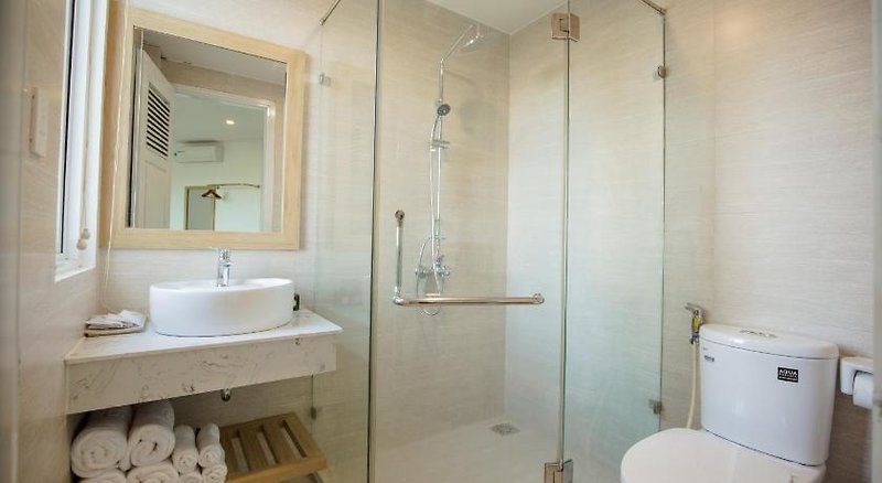 Hotel Hoang Quan Hotel