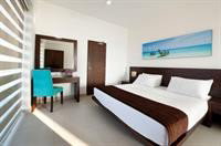 Hotel The Beach - All Suite Hotel
