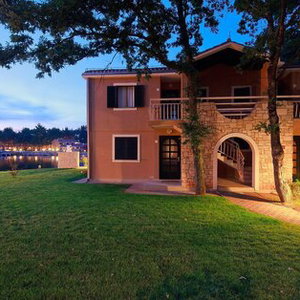 Hotel Apartments Amfora Plava Laguna cazare Umag