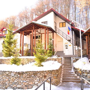 Hotel Vila Ursu- Tismana cazare Tismana