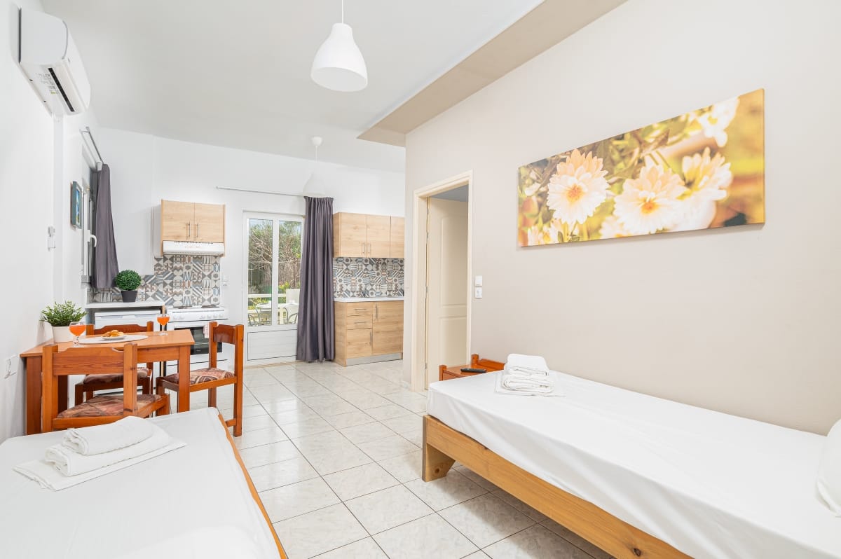 Mylos Apartments