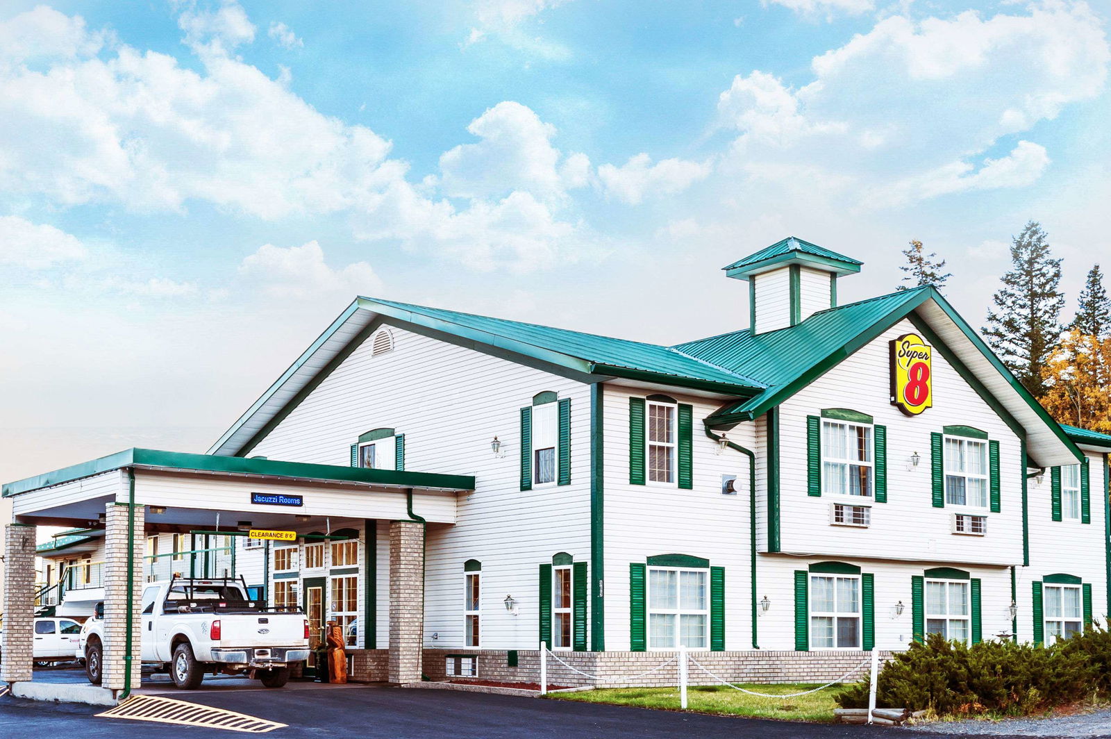 Hotel Super 8 By Wyndham 100 Mile House