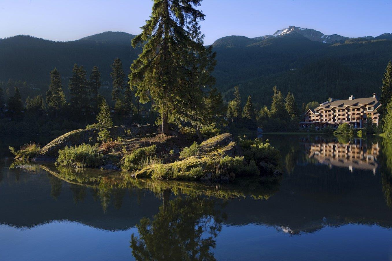 Hotel Nita Lake Lodge