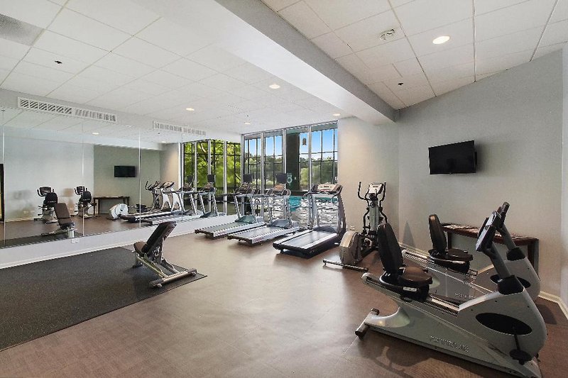 Hotel Holiday Inn Chicago Nw Crystal Lake Convention Center