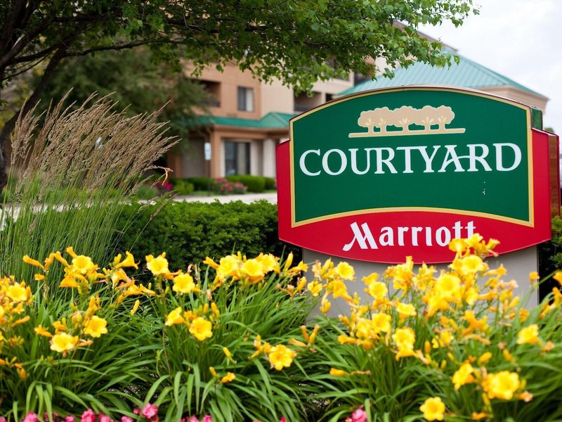 Hotel Courtyard Chicago St. Charles