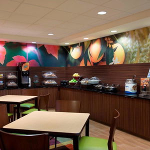 Hotel Fairfield Inn & Suites Chicago Midway Airport cazare Bedford Park