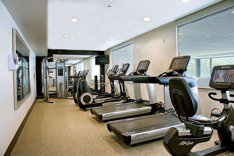 Hotel Embassy Suites By Hilton Chicago O'hare Rosemont