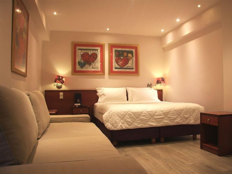 Piraeus City Hotel