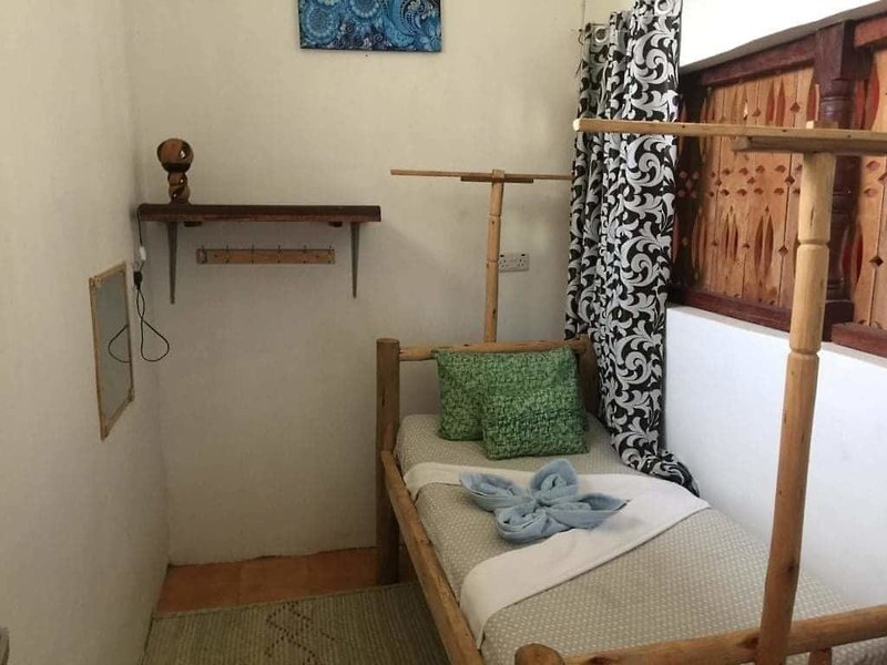Bara Bara House