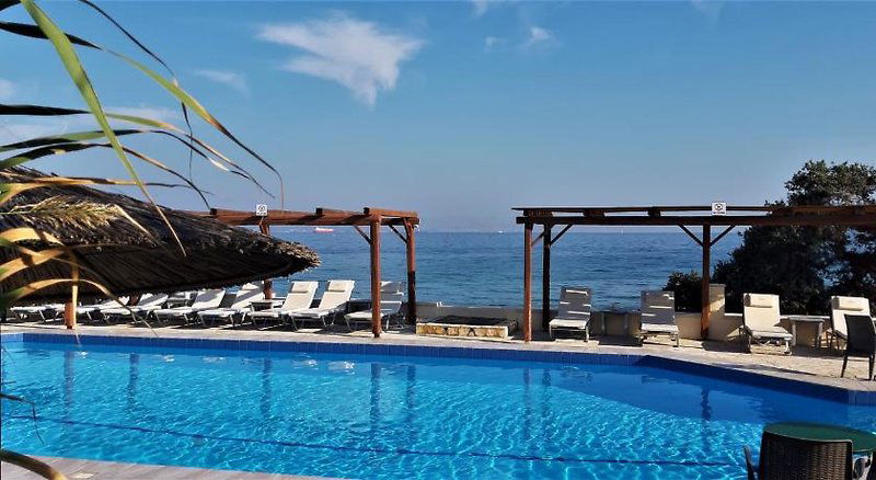 Hotel Irides Luxury Beach Hotel