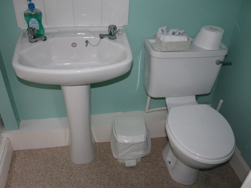 Hotel Airdenair Guest House