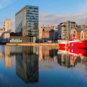 Hotel Radisson Red Liverpool cazare Liverpool