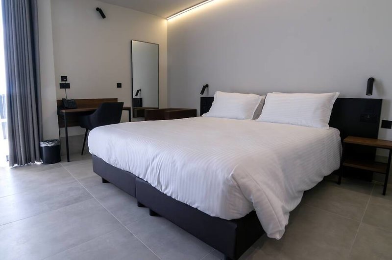 Onyx Hotel
