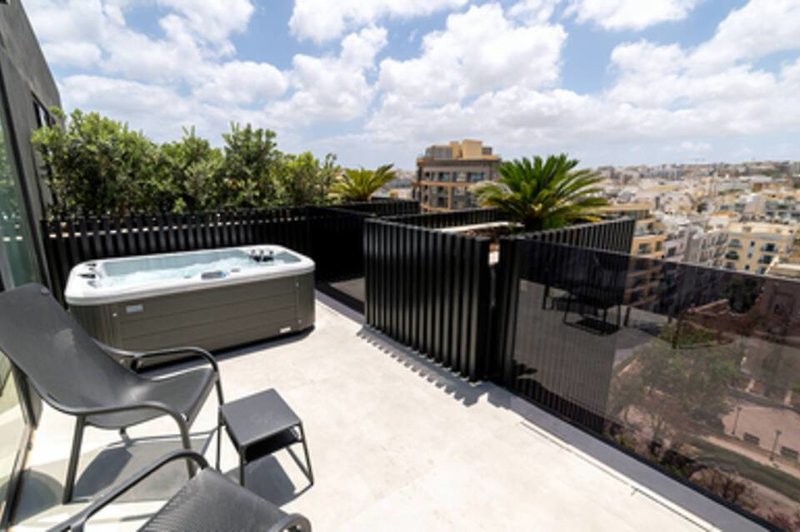 Onyx Hotel