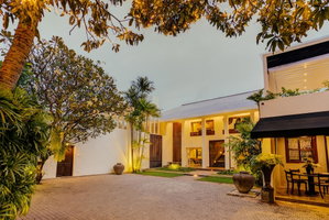 Hotel Lake Lodge cazare Colombo