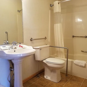 Hotel Travelodge By Wyndham Lake George Ny cazare Lake George