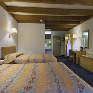 Hotel Knights Inn Liberty cazare Liberty
