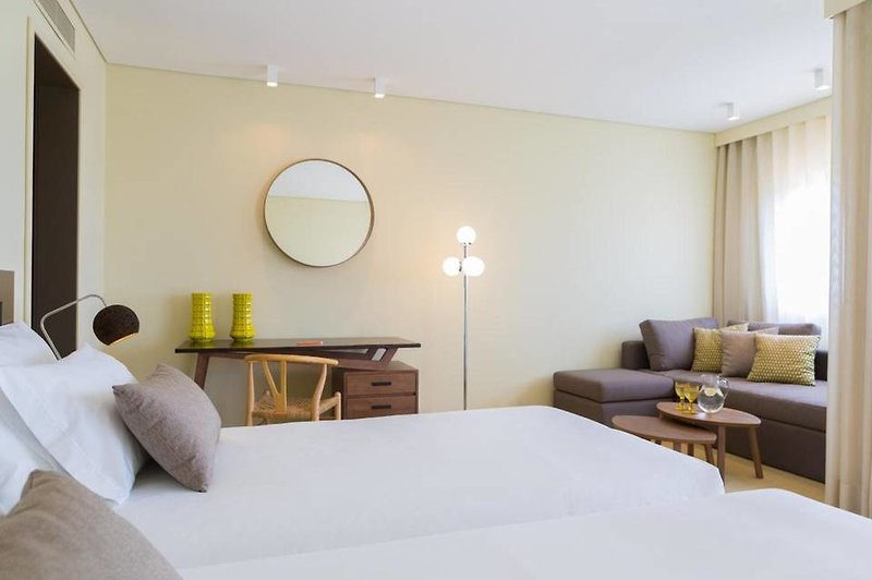 Ozadi Tavira Hotel