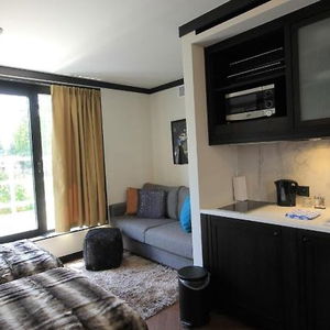 Hotel Getaway Studios Brussels Airport cazare Zaventem