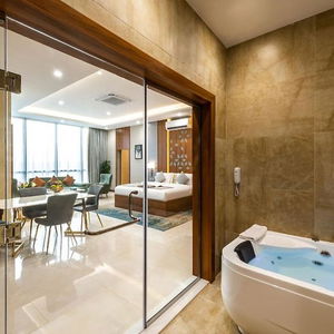 Sejur Sunday Luxury Central vacanta Riyadh