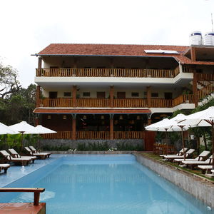 Hotel Bauhinia Resort & Spa cazare Duong GJong