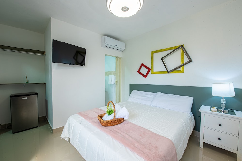 Hotel Bamboo House