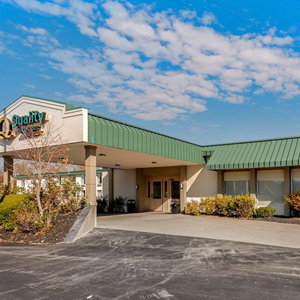 Hotel Quality Inn & Suites New Hartford Utica cazare New Hartford