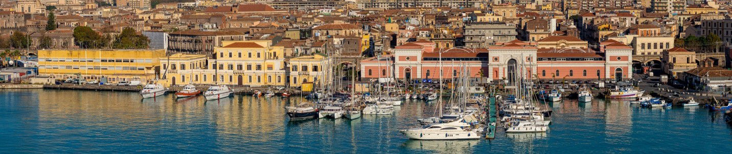 Oferte cazare Catania ⭐ Farmecul Siciliei te asteapta!