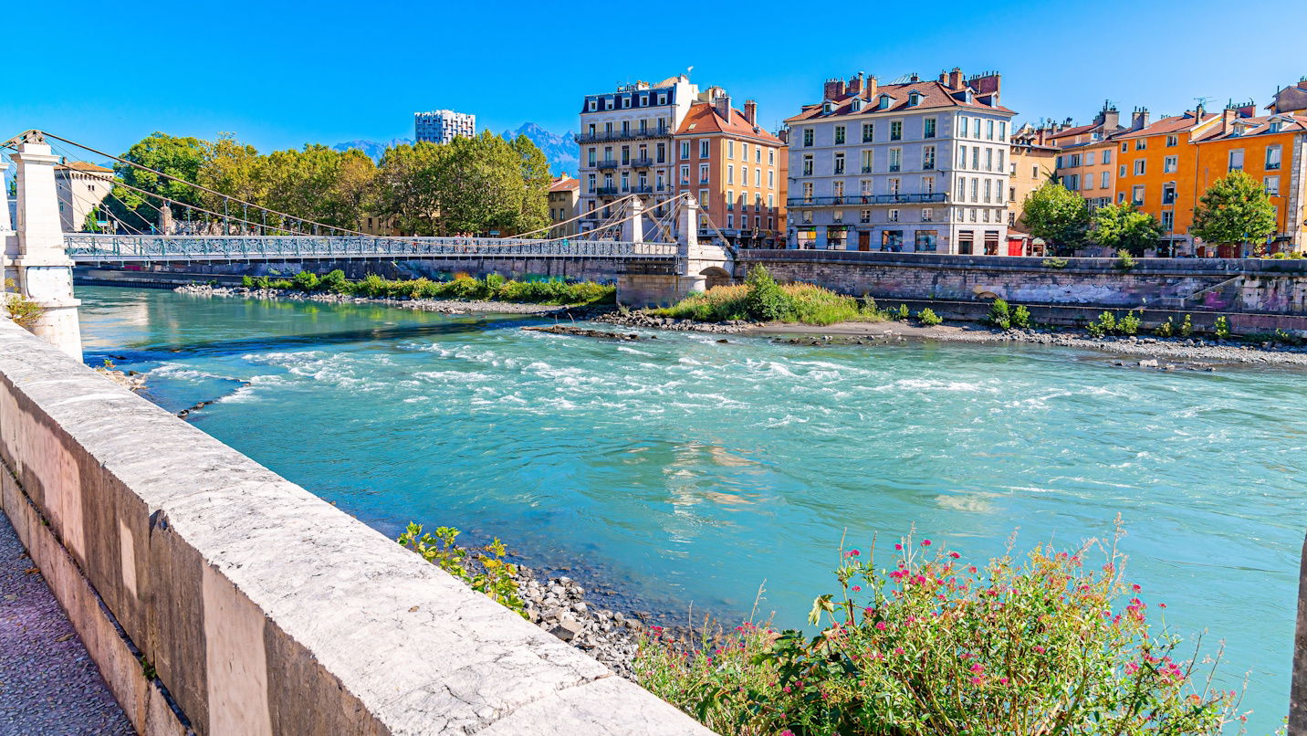 Oferte cazare Auvergne-Rhone-Alpes, Franța vara 2025