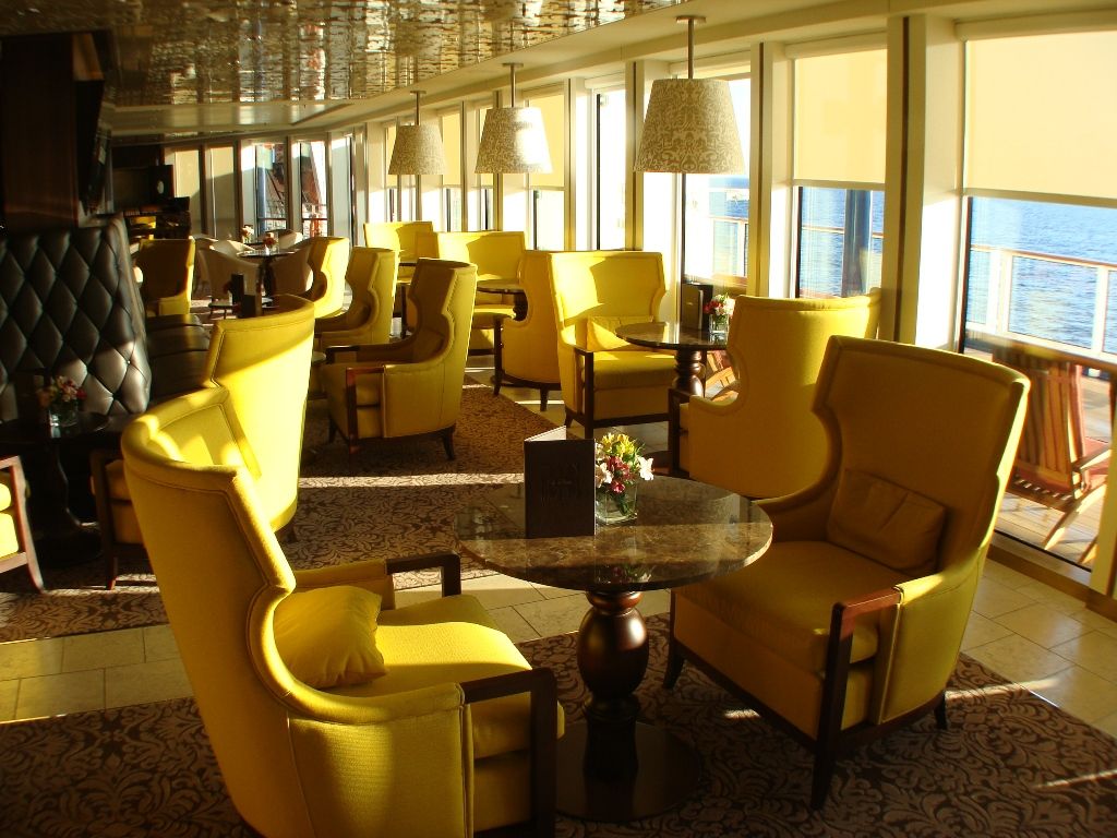 Excursie Circuit celebrity-silhouette