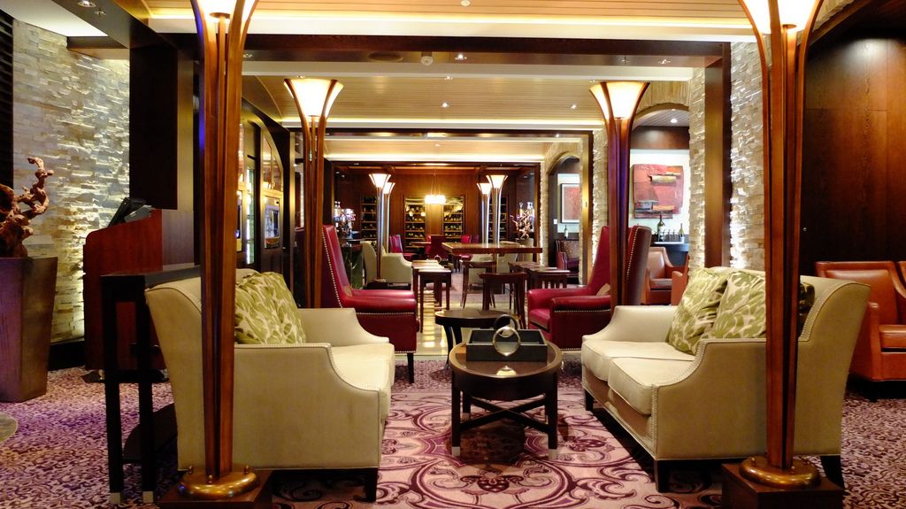 Excursie Circuit celebrity-silhouette